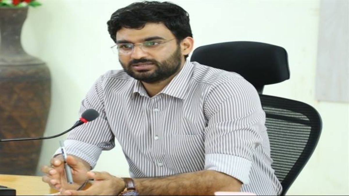 नीमच: सोशल मीडिया पर आपत्तिजनक पोस्टिंग पर रोक, त्योहारों को शांतिपूर्वक मनाने प्रशासन ने उठाया सख्त कदम