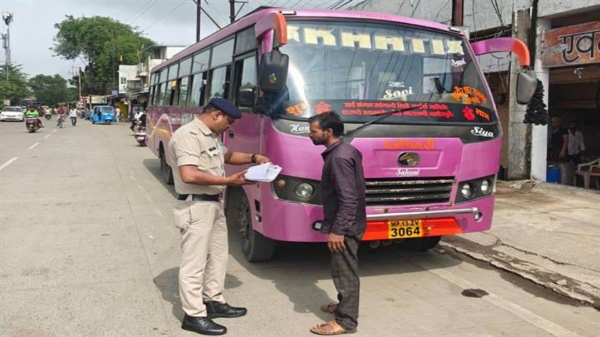 बकाया टैक्स वसूली में इंदौर RTO की सख्ती, एक हफ्ते में वसूले 54 लाख रुपये