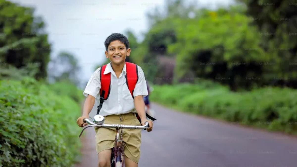 बच्चों को स्कूल पहुंचने में न हो दिक्कत, MP में 4.30 लाख साइकिलें मिलेंगी मुफ्त