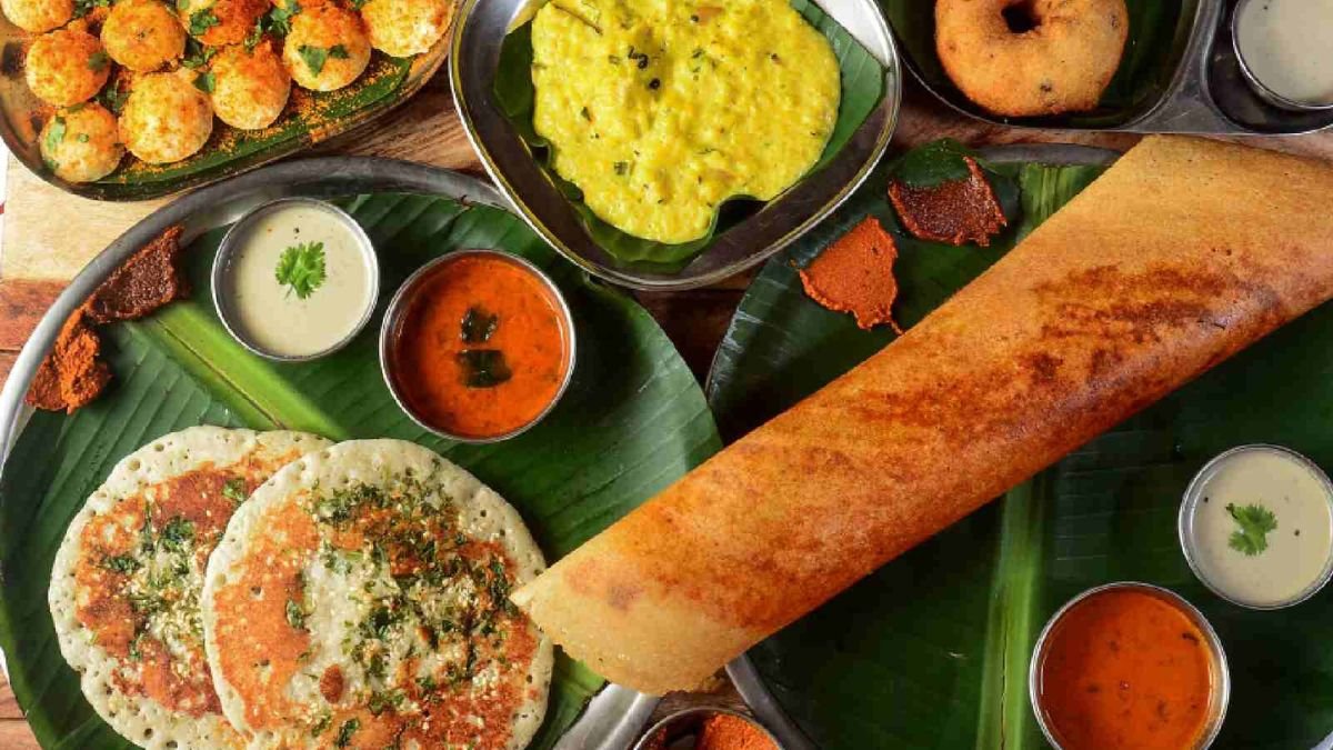 इन 5 स्वादिष्ट साउथ इंडियन व्यंजनों के साथ लें बारिश का आनंद, दिल जीत लेगी ये रेसिपीज