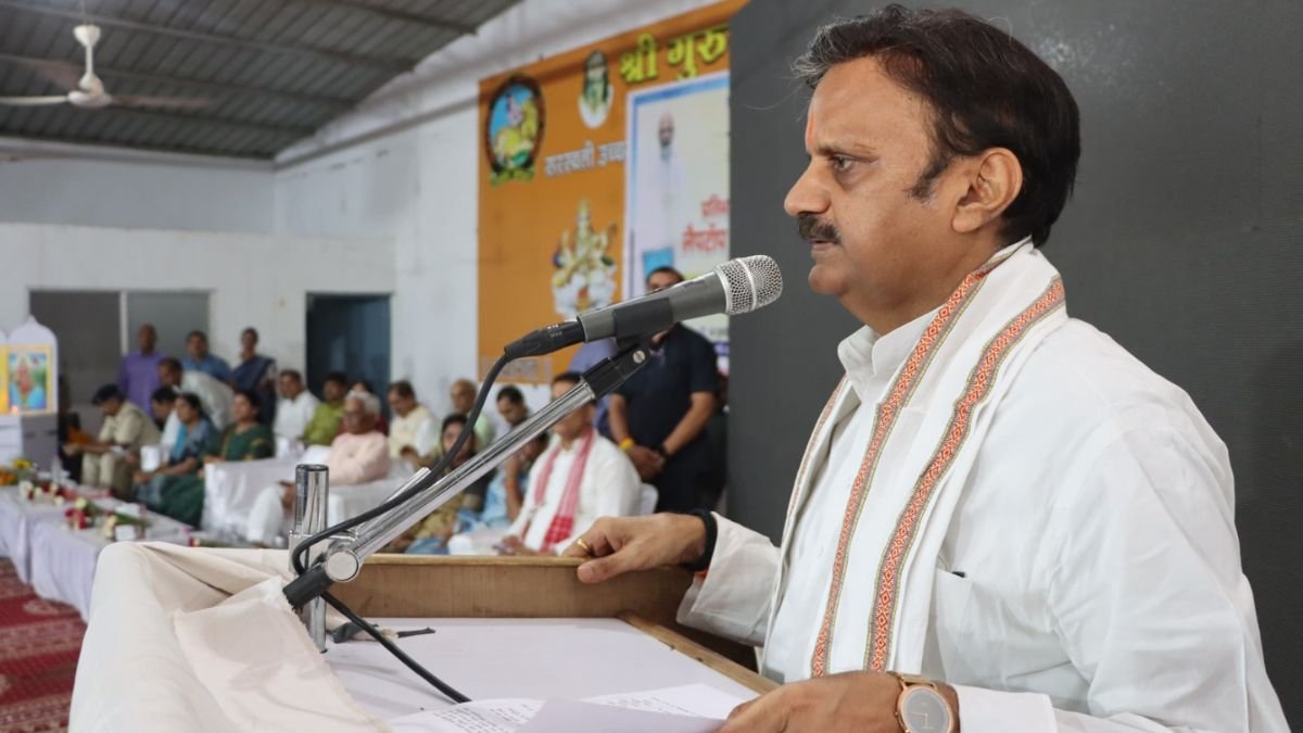 शहडोल में प्रतिभाशाली विद्यार्थियों को मिला लैपटॉप खरीदने के लिए 25 हजार रुपये का प्रोत्साहन, आत्मनिर्भर भारत बनाने की नींव