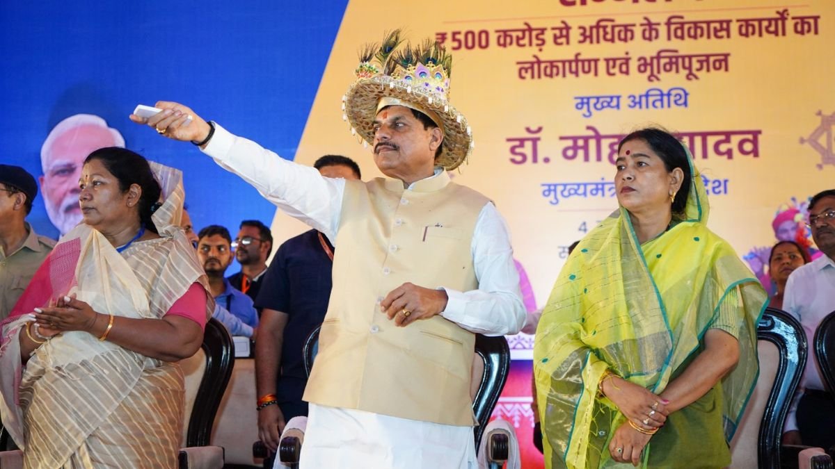 सिंगरौली में CM की बड़ी घोषणाएं, दीपावली के बाद बहनों को हर माह मिलेंगे 1500 रुपए