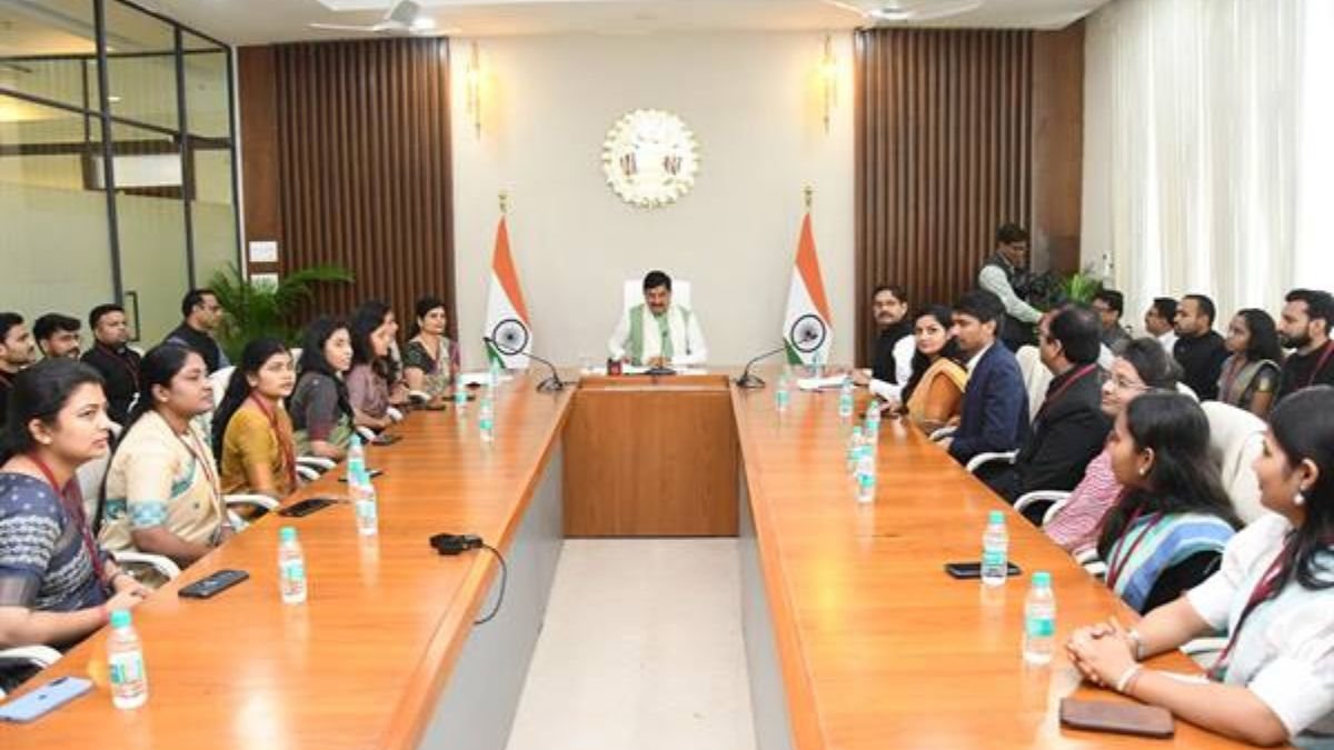 CM यादव ने वर्ष 2020 और 2021 बैच के उप जिलाध्यक्षों को किया संबोधित, बोले- “लोकसेवक जनकल्याण की रीढ़”