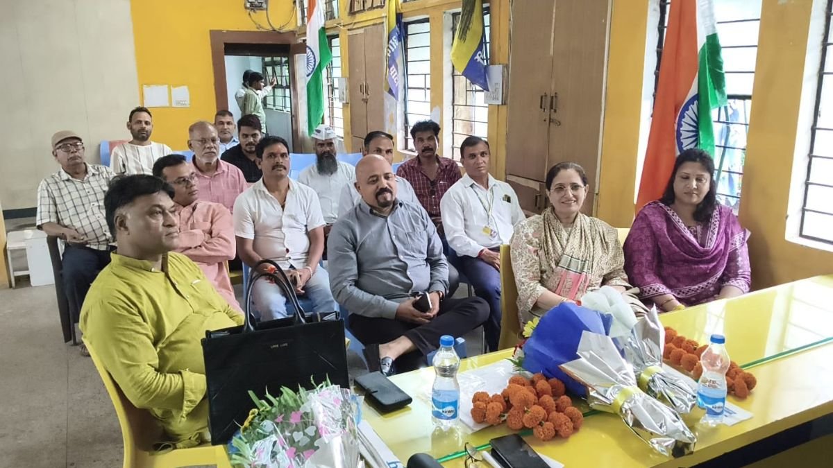 AAP प्रदेश अध्यक्ष ने की वरिष्ठ कार्यकर्ताओं संग विशेष बैठक, नीतियों के खिलाफ आंदोलन का ऐलान