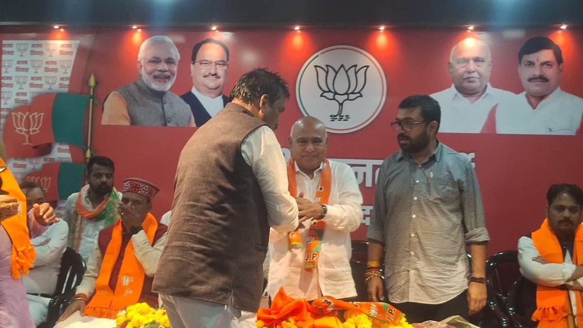 छिंदवाड़ा में तिरंगा यात्रा का भव्य समापन, प्रदेश अध्यक्ष हेमंत खंडेलवाल हुए शामिल