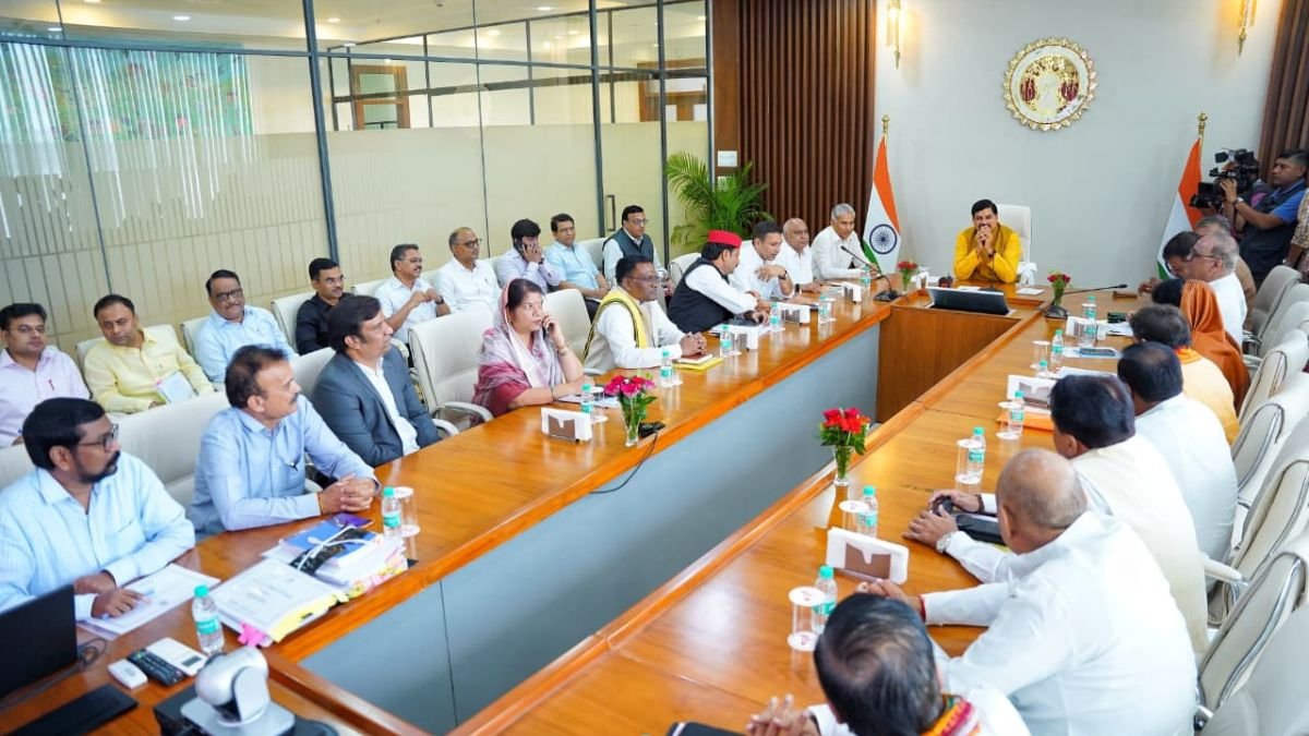 भोपाल में ओबीसी आरक्षण पर सर्वदलीय बैठक, कांग्रेस ने उठाई कड़ी मांगें; CM निवास पर हुई चर्चा