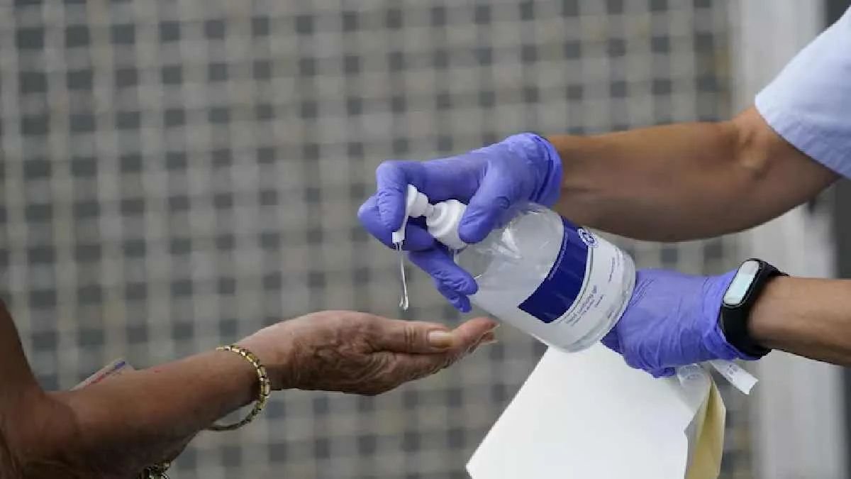 EU ने सैनिटाइजर में एथेनॉल पर लगाया शक, जल्द हो सकता है बड़ा फैसला