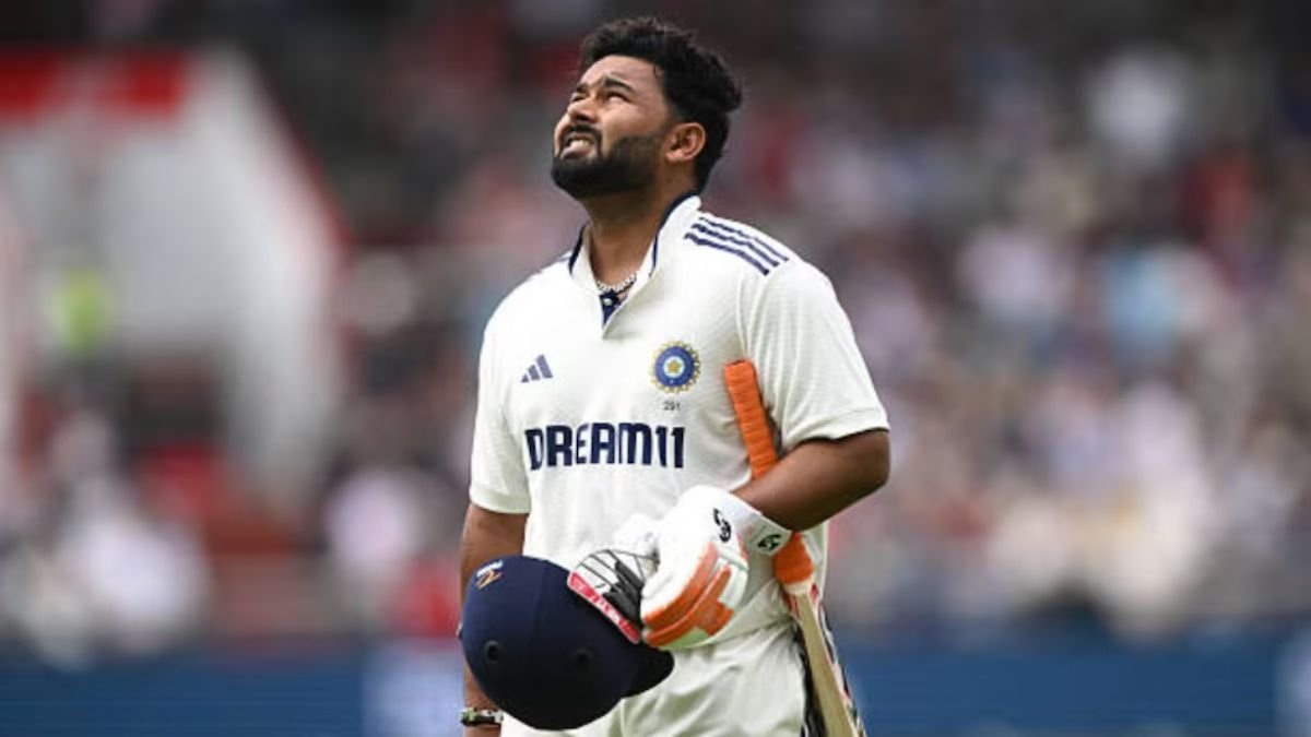 साउथ अफ्रीका के खिलाफ मैच खेलते समय क्रिकेटर ऋषभ पंत को लगी चोट, छोड़ना पड़ा मैदान