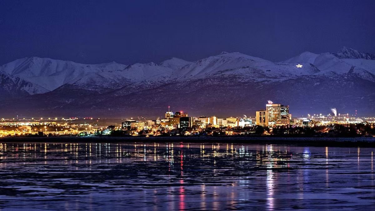 अमेरिका का सबसे उत्तरी शहर डूबा अंधेरे में , 65 दिन तक नहीं दिखेगा सूरज; जिंदगी हुई चुनौतीपूर्ण