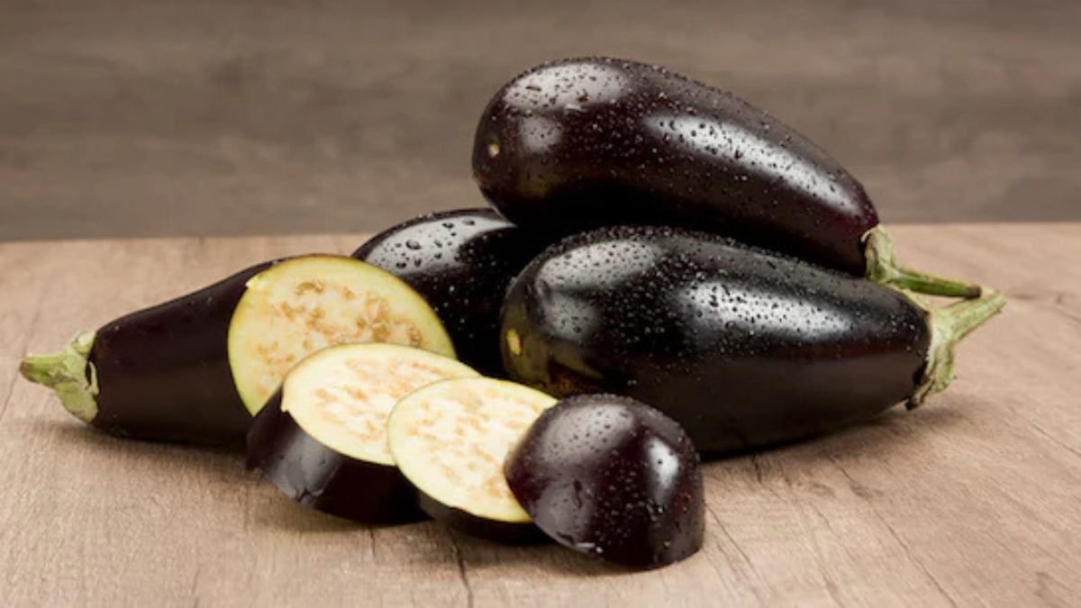 बैंगन स्वाद में हल्का, सेहत में भारी, खाने से हो सकती है एलर्जी; जानें इसके फायदे और नुकसान