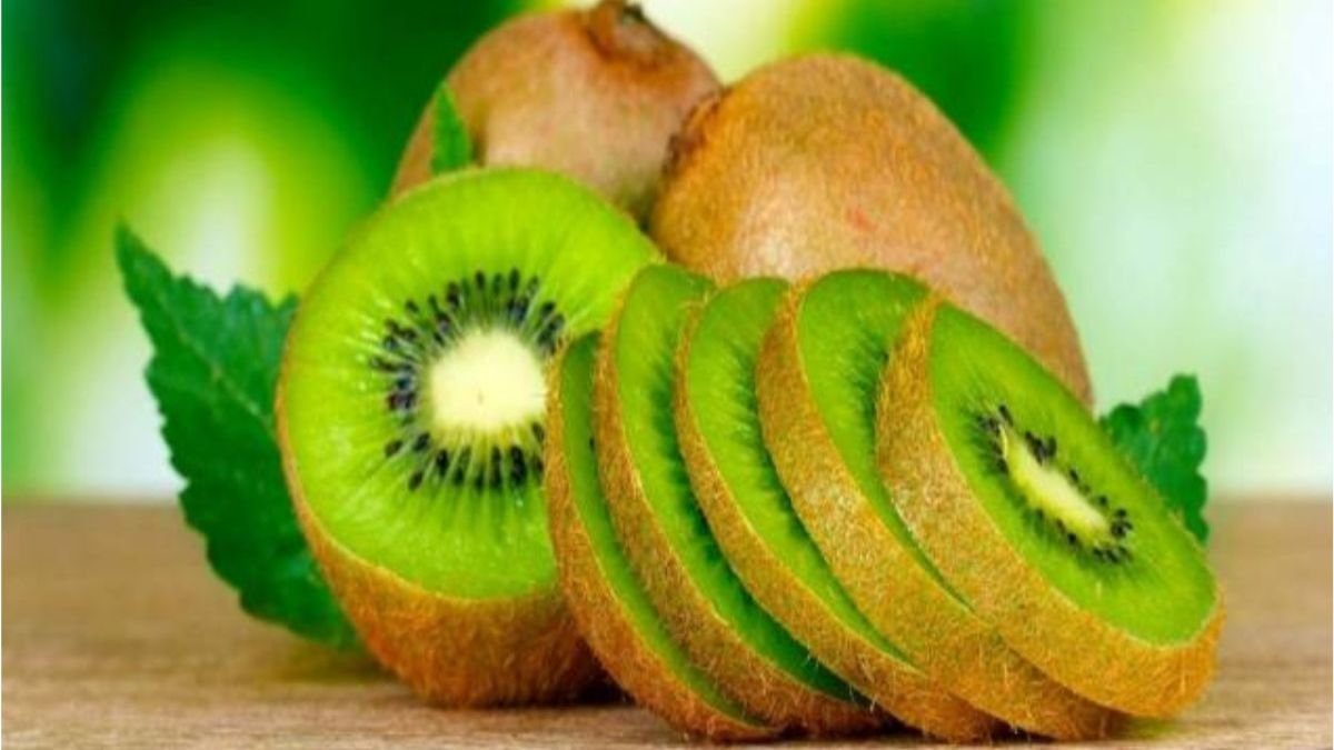 छोटा फल बड़ा पोषण, कीवी रोज खाइए; बढ़ाइए इम्युनिटी