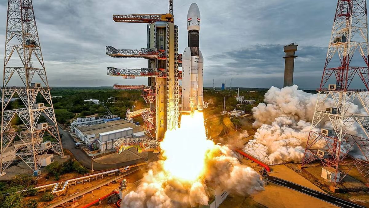 भारत ने रचा इतिहास, ISRO ने लॉन्‍च किया सबसे भारी सैटेलाइट; सफलता पर बोले PM मोदी