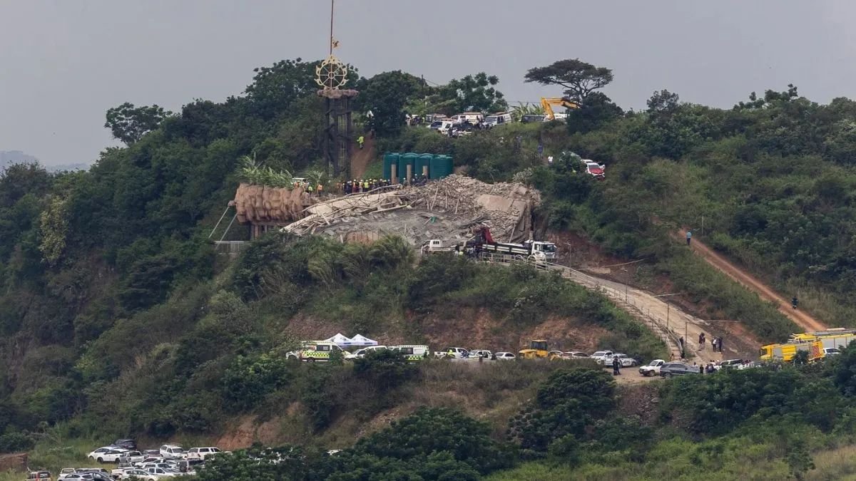 दक्षिण अफ्रीका में ढहा निर्माणाधीन चार मंजिला मंदिर, 2 लोगों की हुई मौत; बचाव कार्य जारी