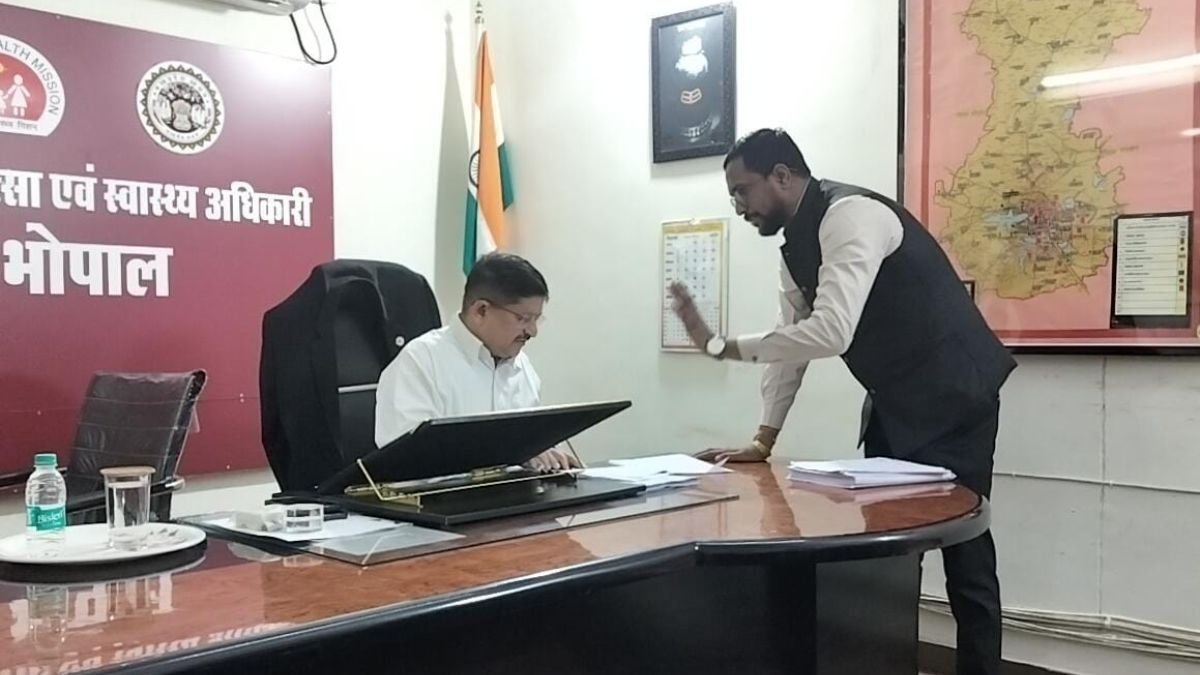राजधानी भोपाल में कागजों के अस्पताल, फर्जी इलाज के आरोपों में घिरे CMHO; NSUI ने खोला पूरा खेल