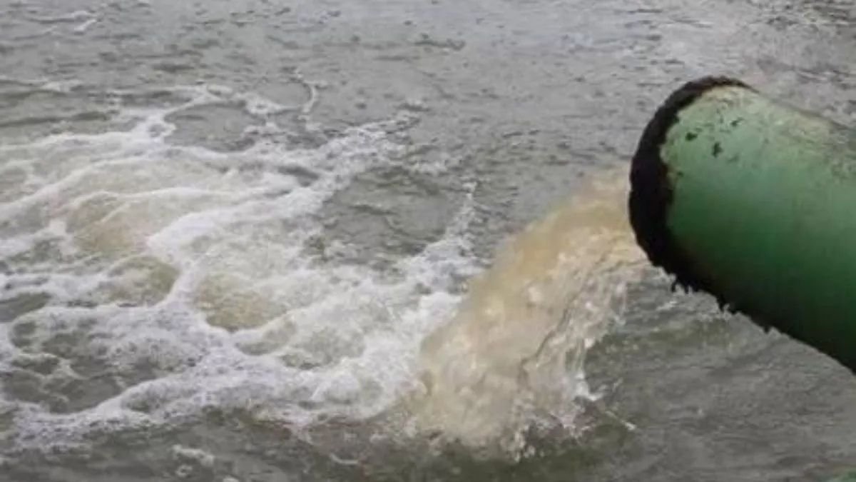 भागीरथपुरा में जहर बना पानी, 20 मौतों के बाद भी डर के साये में ज़िंदगी