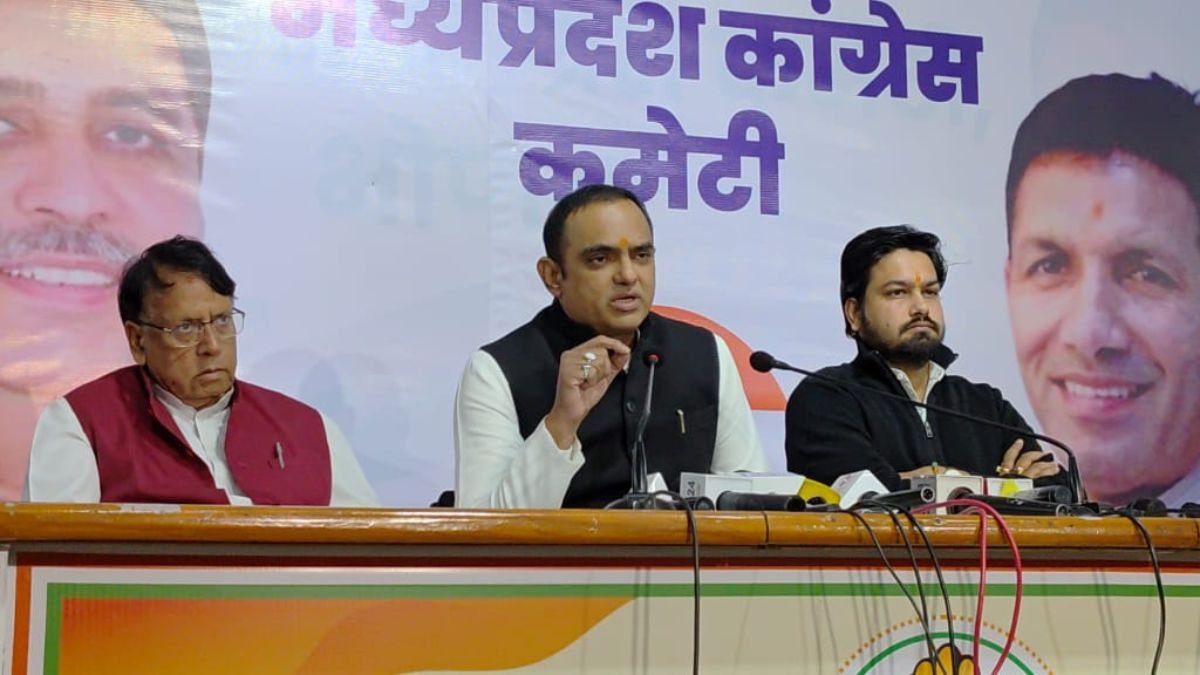 जहरीले पानी से मौतें और मनरेगा पर वार, इंदौर कांड को लेकर कांग्रेस का बड़ा हमला; पैदल मार्च का ऐलान