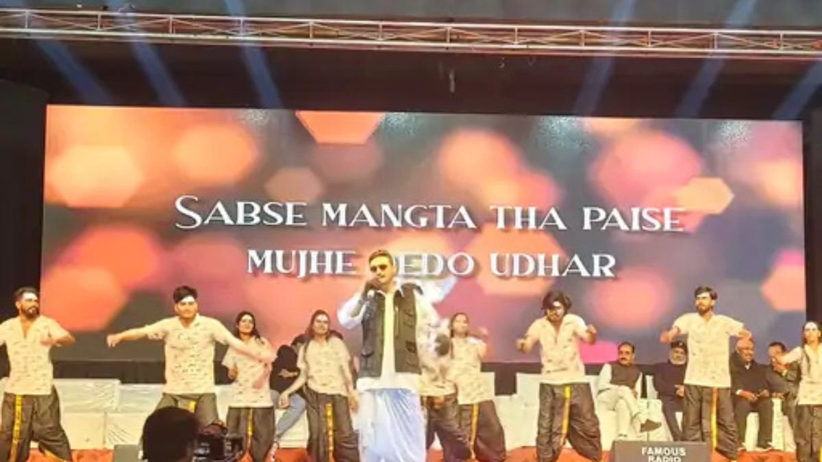 उज्जैन में ठहाकों की गूंज, कालिदास अकादमी में शुरू हुआ अंतर्राष्ट्रीय ठहाका महोत्सव