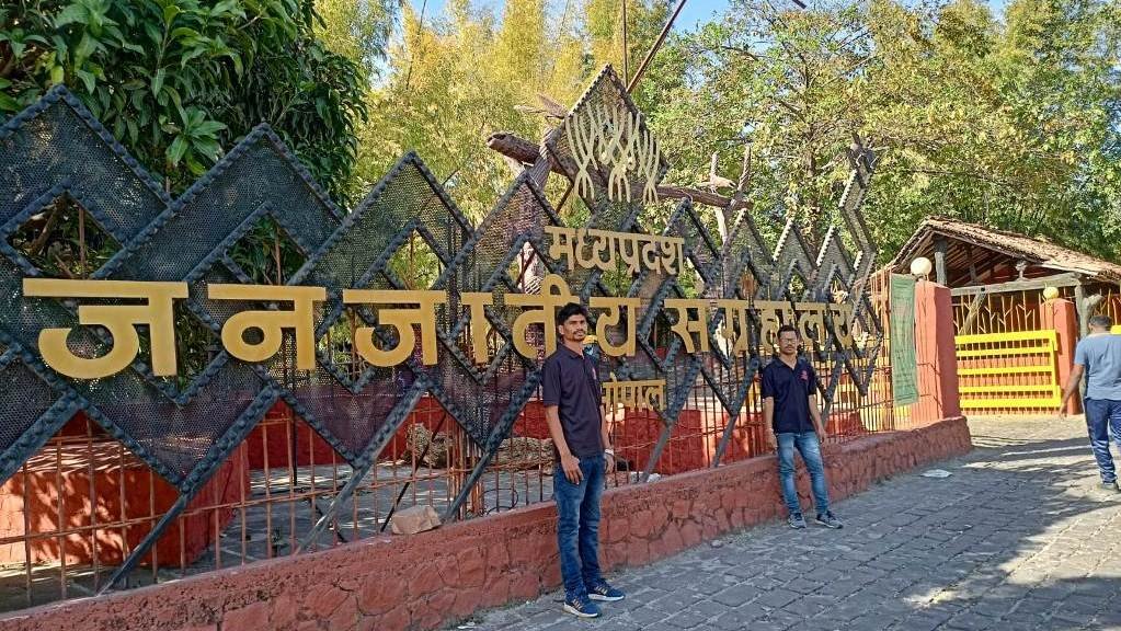 MP जनजातीय संग्रहालय में गौंड कला की रंगत, कुम्हार सिंह धुर्वे की चित्र प्रदर्शनी 28 फरवरी तक