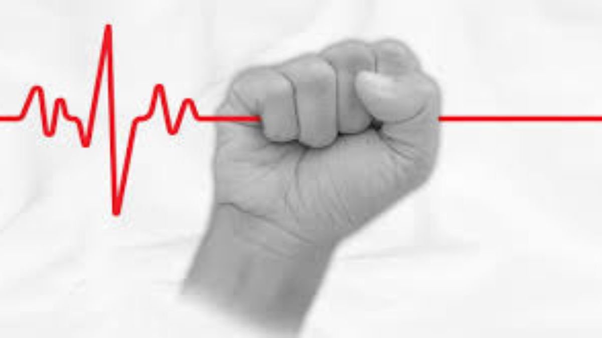 FIR के बाद बढ़ा विवाद, किन्नर गुरु सपना ने राष्ट्रपति से की इच्छा मृत्यु की मांग; पुलिस पर गंभीर आरोप