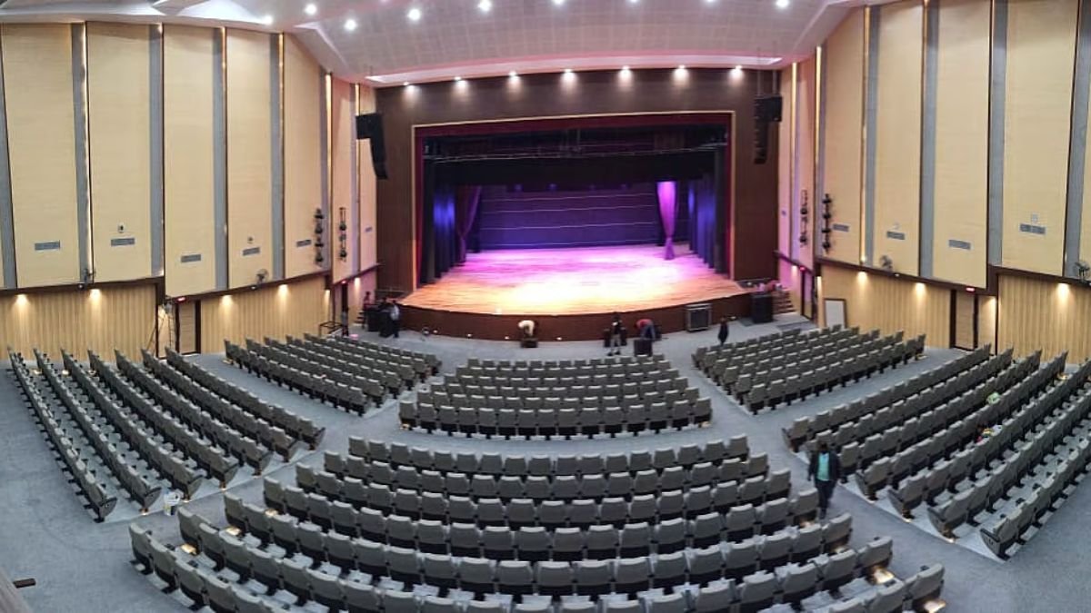 रवीन्द्र भवन में ओशो जैन की सुरमयी शाम, ‘देखा ही नहीं’ टूर का हुआ यादगार आगाज