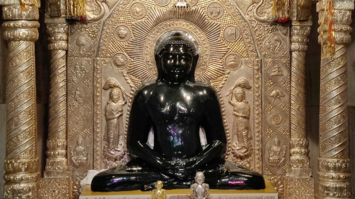 भोपाल के जैन मंदिरों में भगवान मुनिसुव्रत नाथ का मोक्ष कल्याणक श्रद्धा और उल्लास से मनाया गया