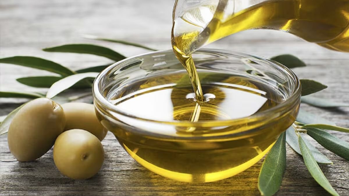 रोज रात नाभि में लगाए 2 बूंद तेल, मिलेंगे कई जबरदस्त फायदे